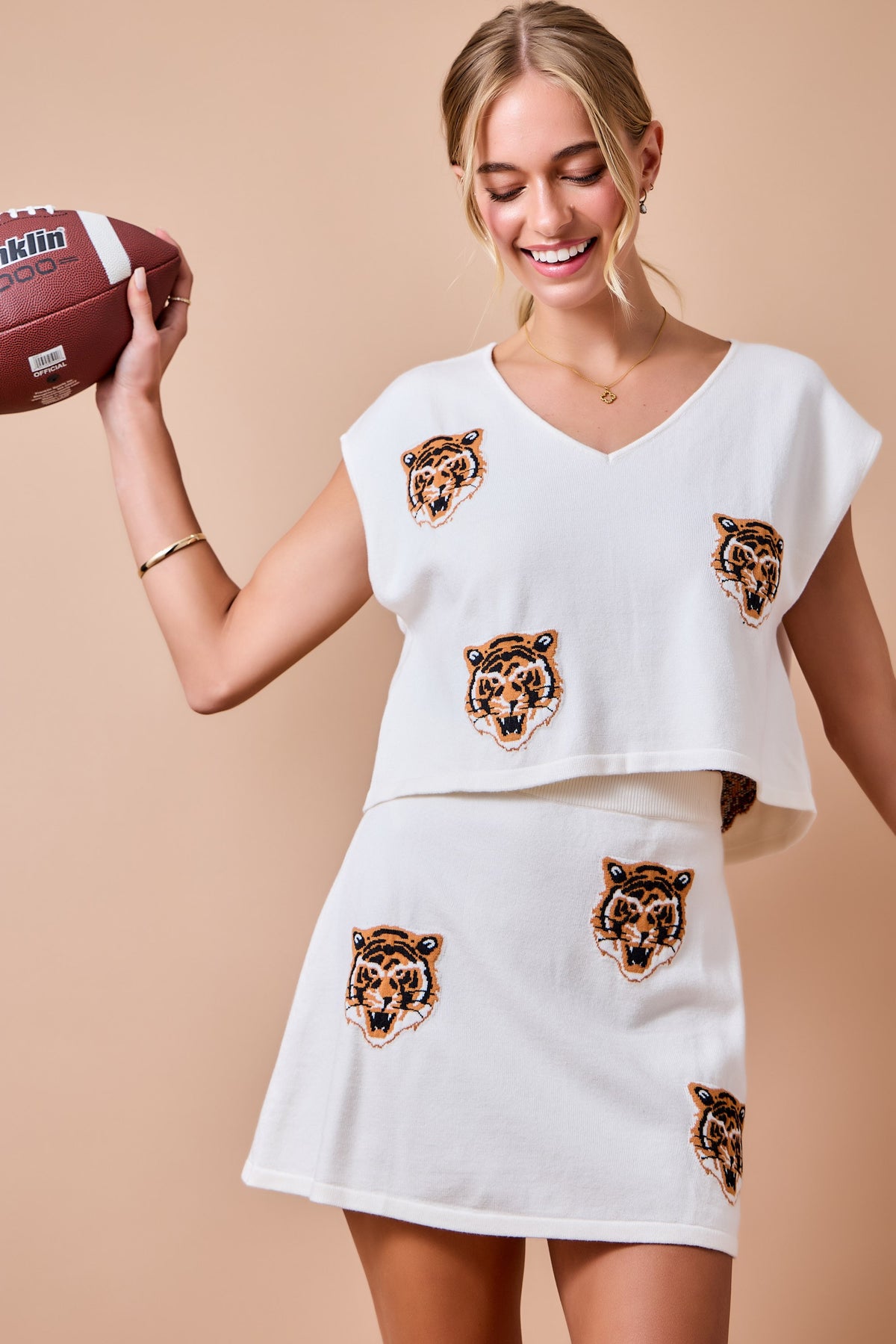 Mike Tiger Set