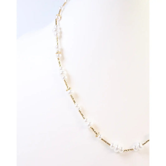 Lola Pearl Necklace