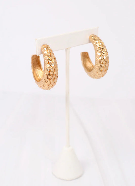 Hailee Textured Hoop Earring